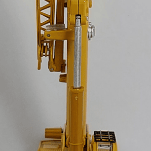 GRUA MONTADA SOBRE LLANTAS Kaidewai Escala 1-60